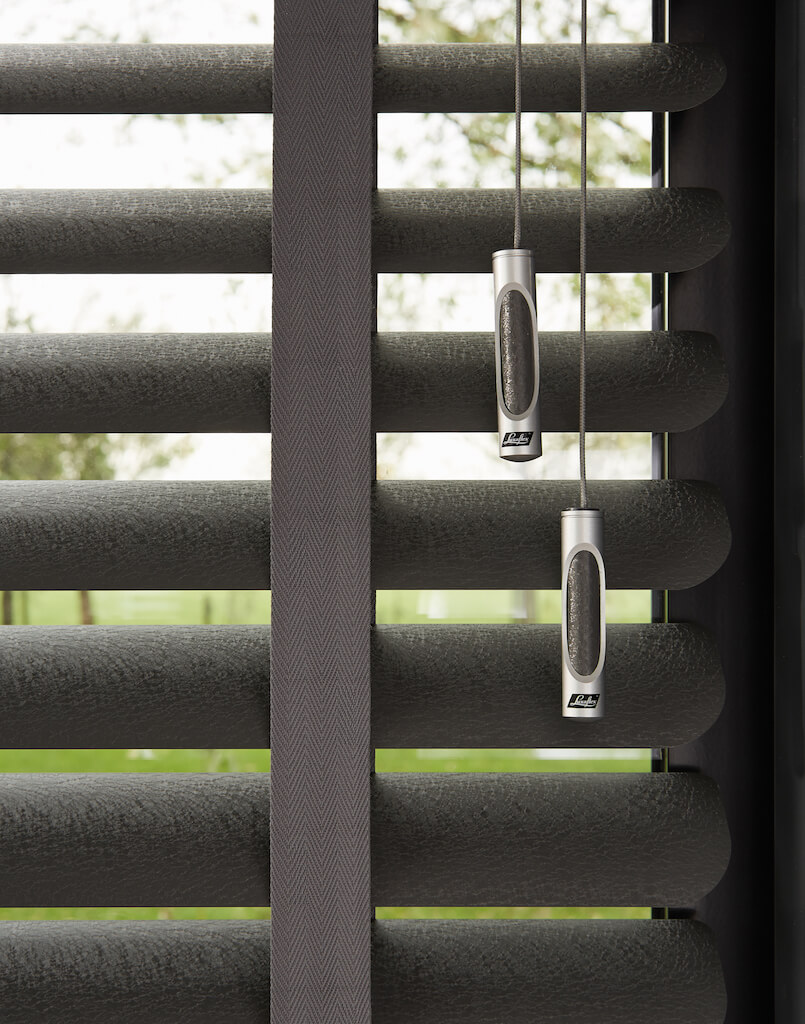 Hunter Douglas